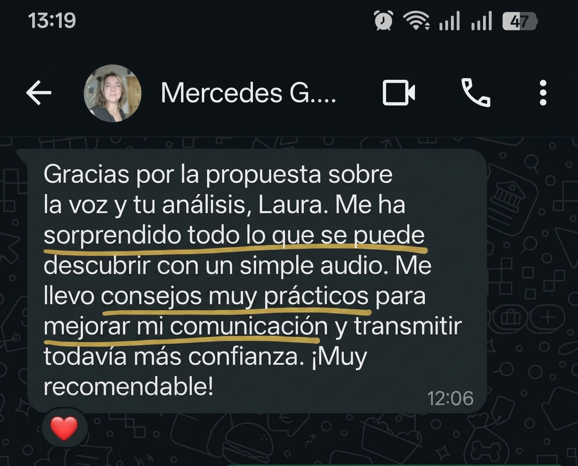Testimonio de Mercedes G. por WhatsApp, con las frases clave subrayadas en dorado